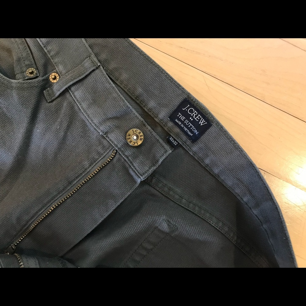 J Crew men’s pants 32/32.